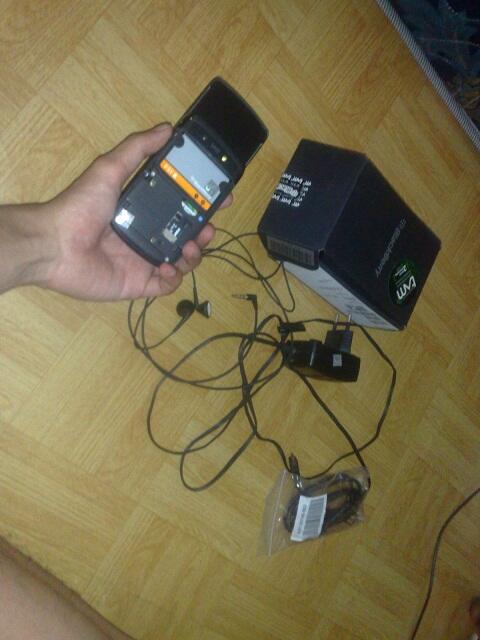 Blackberry TORCH 9800 Black TAM Mulus Murmer Tasikmalaya
