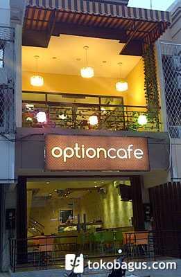 &#91;Lowongan&#93; Waiter untuk OPTION CAFE, Jakarta Utara 