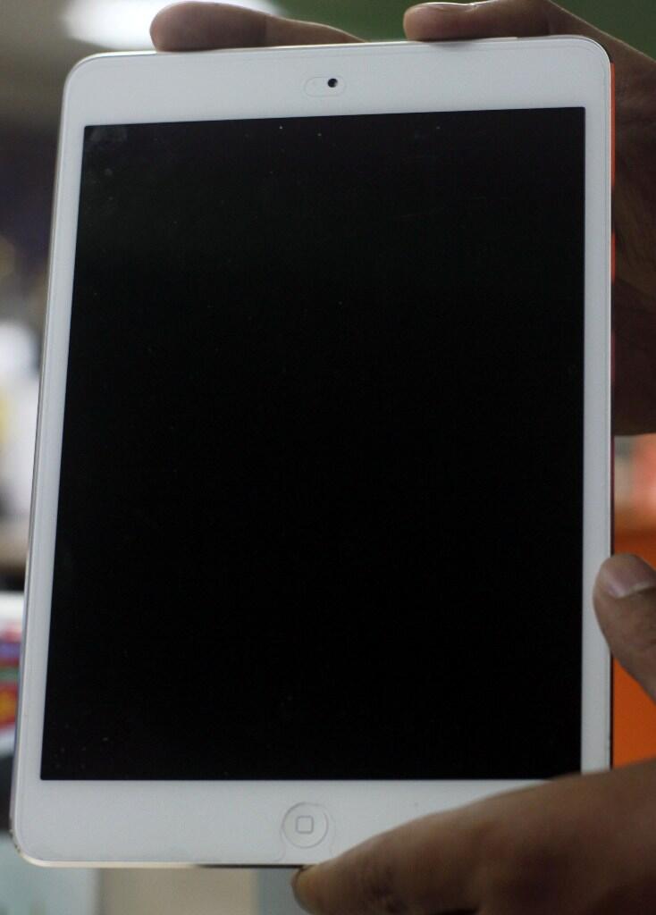 JUAL IPAD MINI WIFI-CELLULER 16GB MASIH GARANSI
