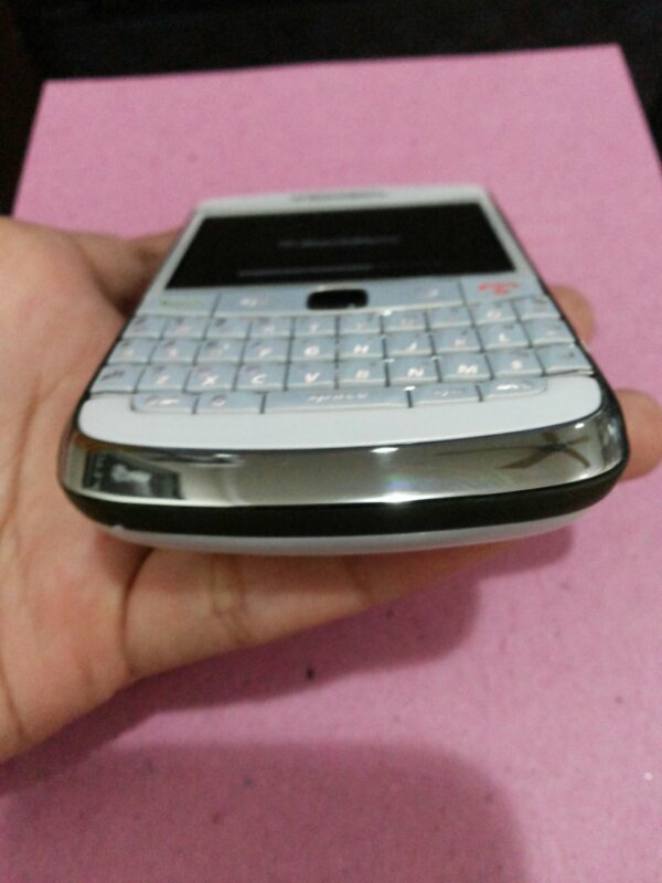 bb onyx 1 white ex cewe