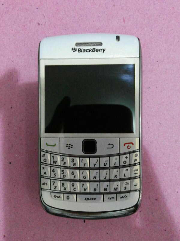 bb onyx 1 white ex cewe