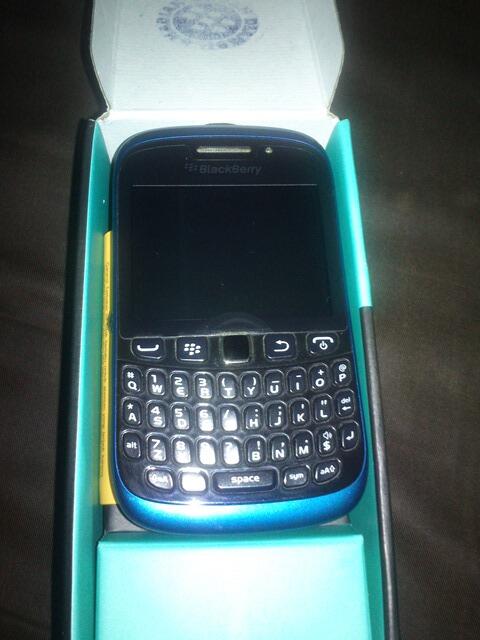WTS: Blackberry Amstrong Biru Garansi - Des 2014