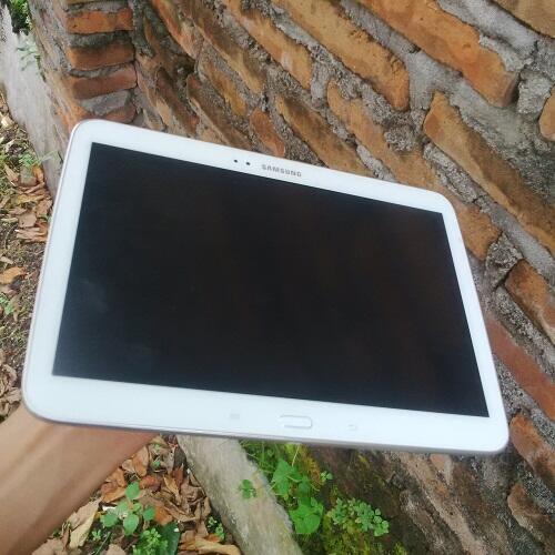 Samsung Galaxy Tab 3 10.1 P5200 Putih Mulus intel Atom Dual Core 1.6 Garansi Panjang