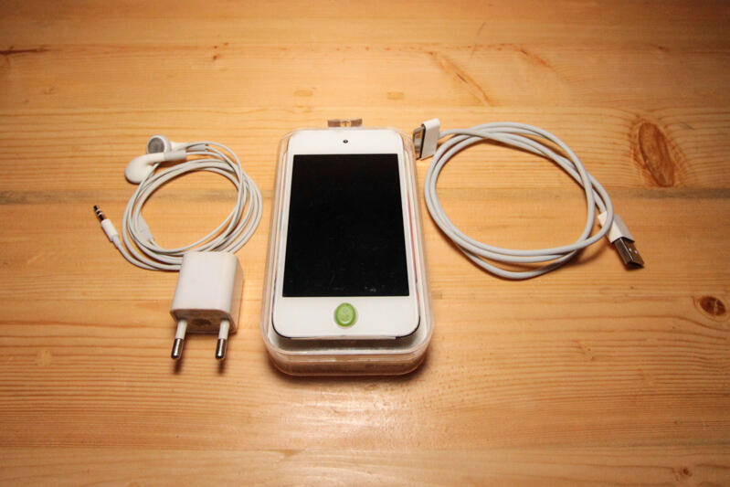 WTS: Ipod 4th Gen 8GB white/putih lengkap