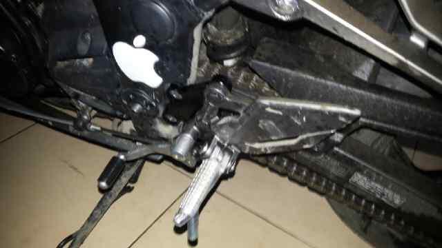Bracket peninggi step / raiser step utk Ninja 250r/250fi / z250 / CBR 250