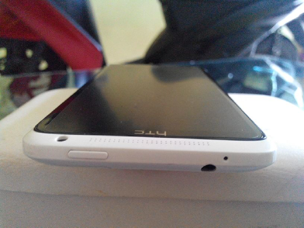 Htc one x 32gb Lengkap, Mulus dan Murah ex garansi indo.