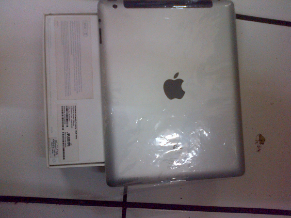 WTS IPAD 3 16 giga mulus resmi 3G+WIFi