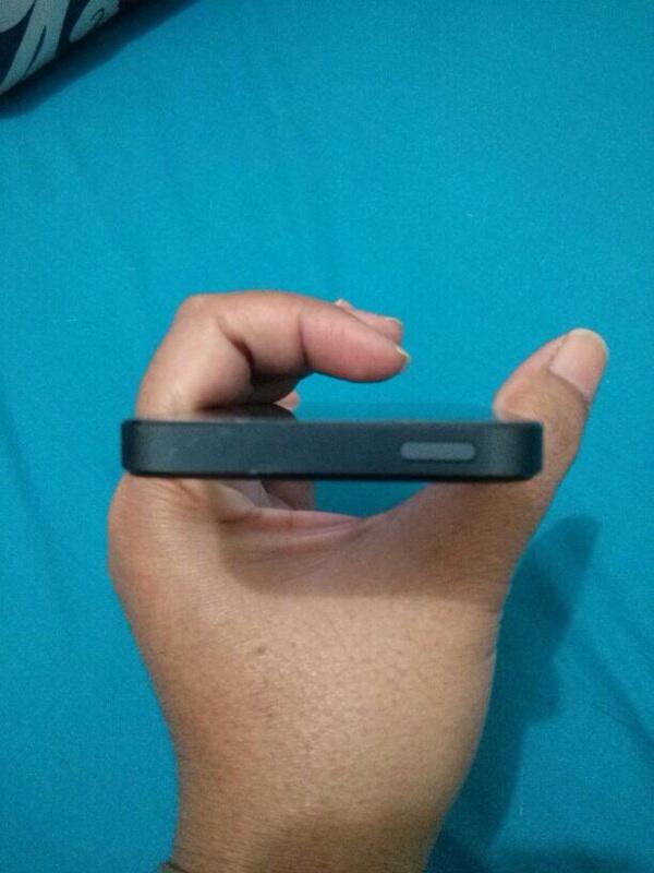 Jual iphone 5 black 16g
