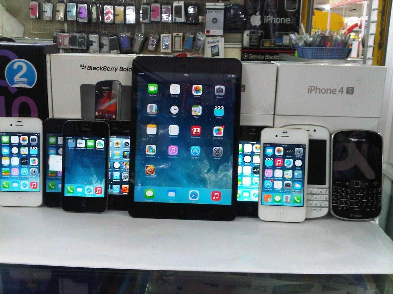 WTS Ipad Mini & Iphone 4S