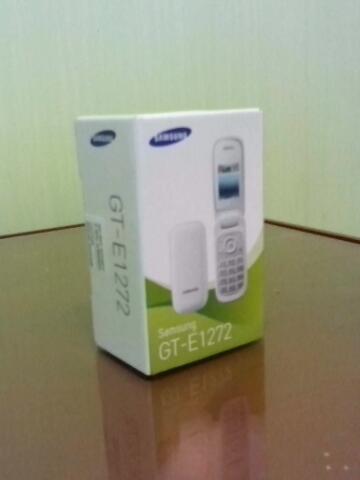 Samsung GT-E1272 Caramel (BNIB)