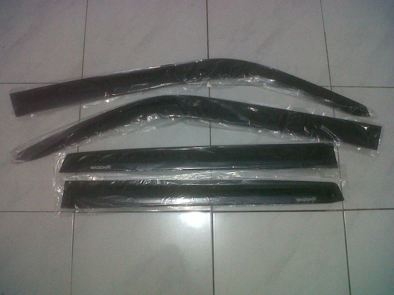 Jual Talang Air Suzuki Karimun WAGON R Black Side Visor 