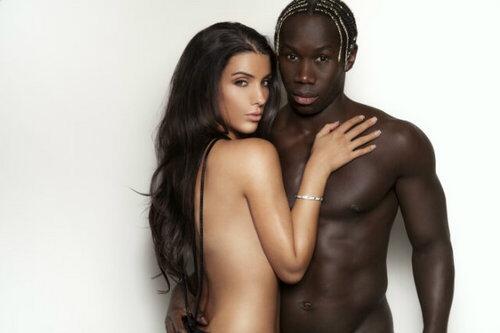 &#91;Bacari Sagna Wife's&#93; liat boleh.. Iri jangan :)