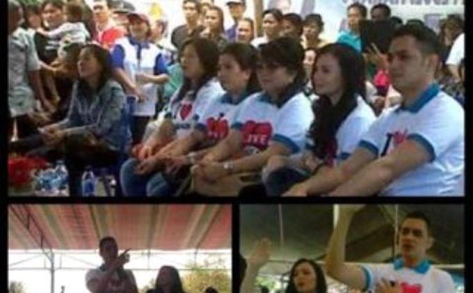 (TERHANGAT) Asmirandah dan Jonas Ibadah KKR Pendeta Gilbert di Manado