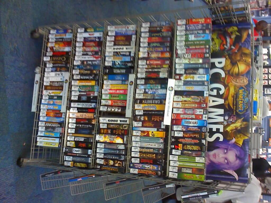 PC Game TERUPDATE=AUTORUN=LABEL FULL COLOR=ADA GUIDE U/PEMULA=TESTI BANYAK=HARGA BERS