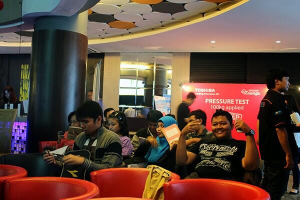 &#91;FR KTL Surabaya&#93; Gembira Bersama Kaskus The Lounge Pertamax di Surabaya with Toshiba