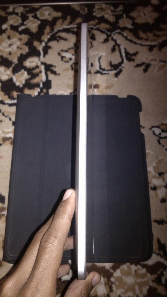 IPAD 1 BLACK 3G+WIFI 32 GB DI BAWAH 2JT SURABAYA JOMBANG