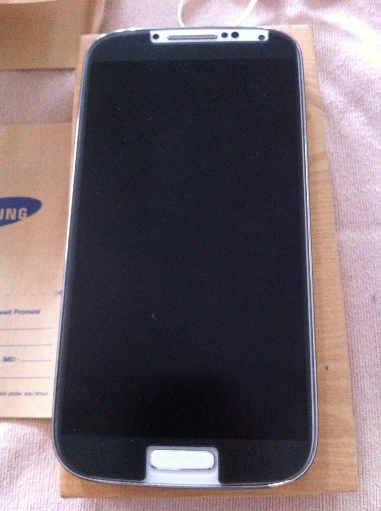 JUAL SAMSUNG GALAXY S4 19500 SECOND