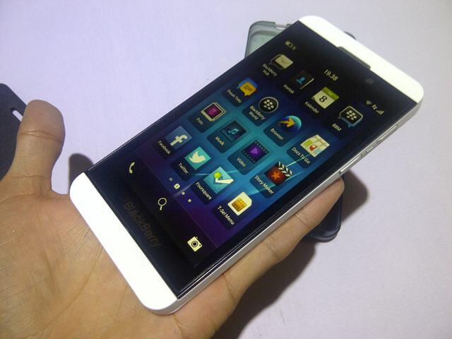 blackberry z10 tam super muluuusssss malang
