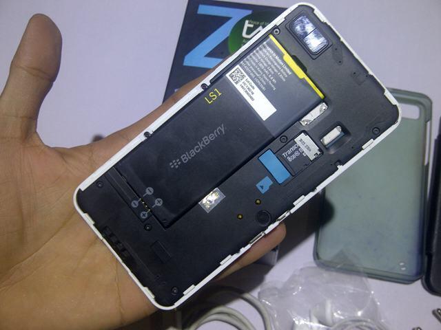 blackberry z10 tam super muluuusssss malang