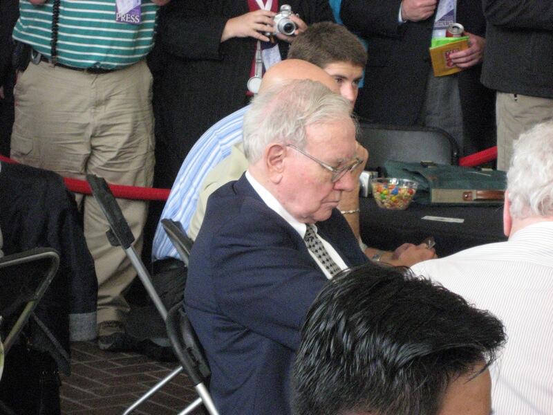 10 Cara Menjadi Kaya Ala Warren Buffett