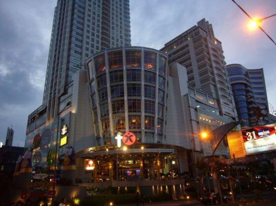 10 Mall Yang Harusnya Gak Ada Di Jakarta