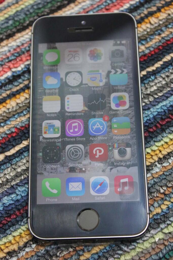 JUAL iPhone 5s 32GB Space Gray / Hitam ( Second ) COD Bandung - Cimahi
