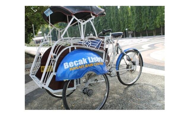 Transportasi Inspiratif dan Ekonomis Becak Listrik