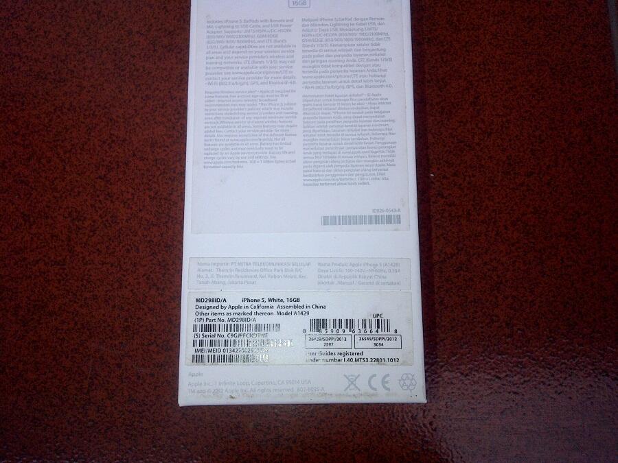 BOX I Phone 5 + Earpod I Phone 5 ORIGINAL ga pernah pake BANDUNG !
