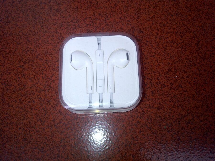 BOX I Phone 5 + Earpod I Phone 5 ORIGINAL ga pernah pake BANDUNG !