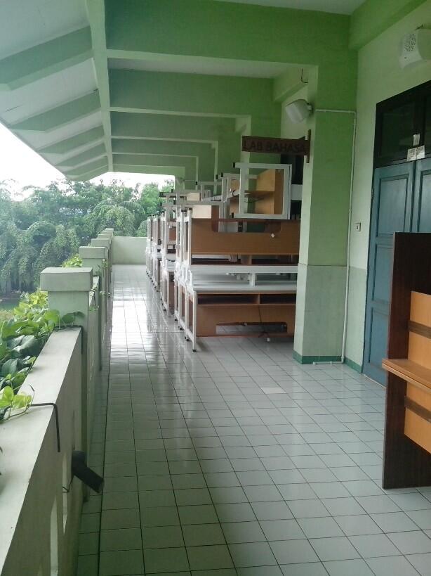 Sekolah Ku Kebanjiran Kiriman Barang HIngga Meluap