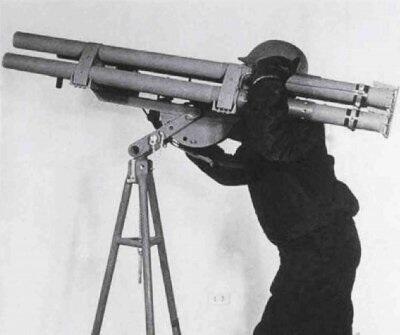 (History) Bazooka dlm gambar.