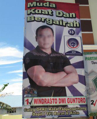 GAMBAR POSTER CALEG YANG SANGAT INSPIRATIF DAN SUPER INOVATIF