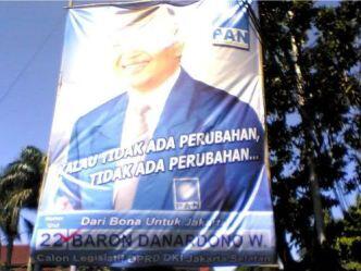 GAMBAR POSTER CALEG YANG SANGAT INSPIRATIF DAN SUPER INOVATIF