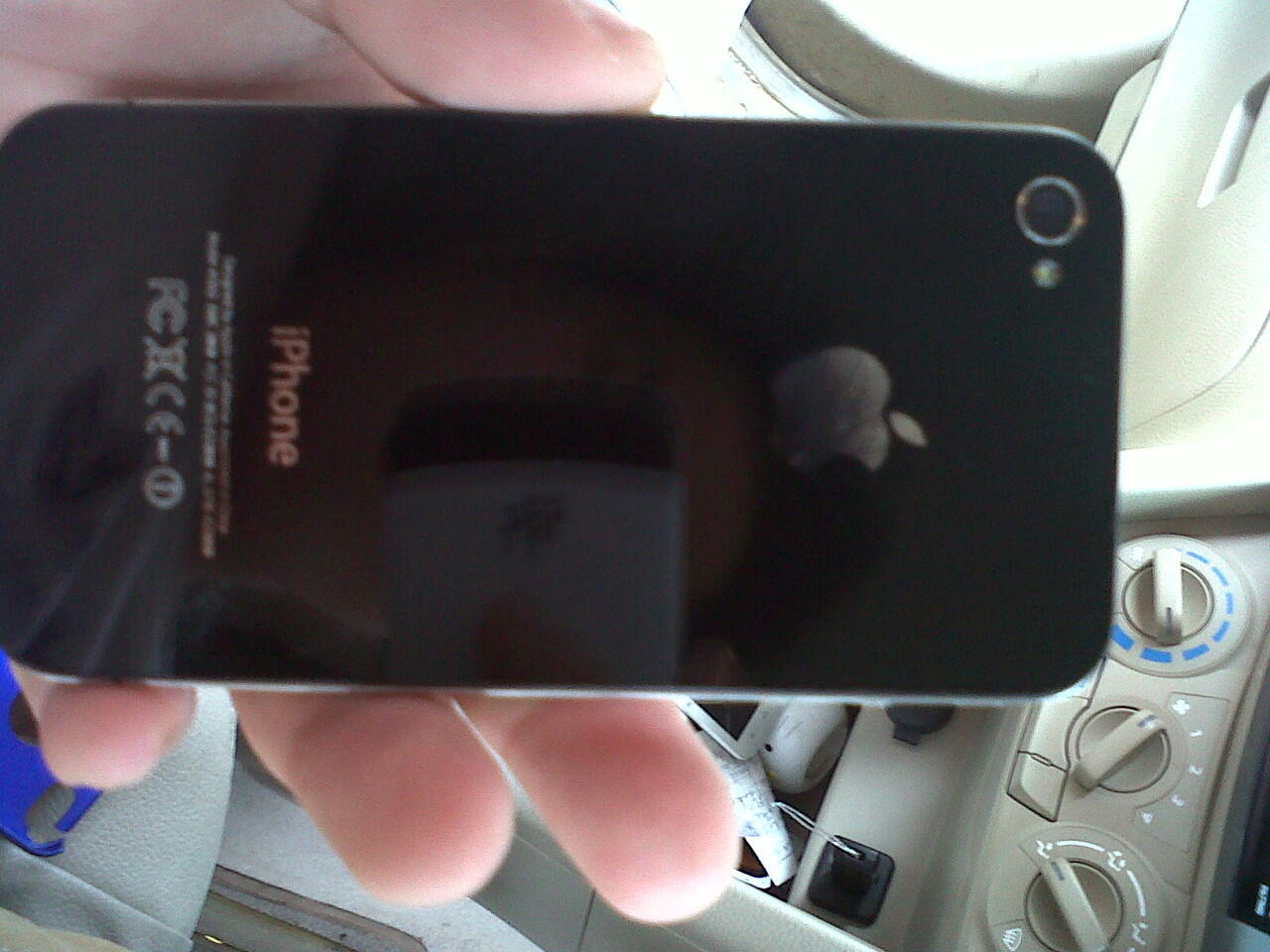 IPHONE 4 16GB MULUS! JUAL CEPAT!!