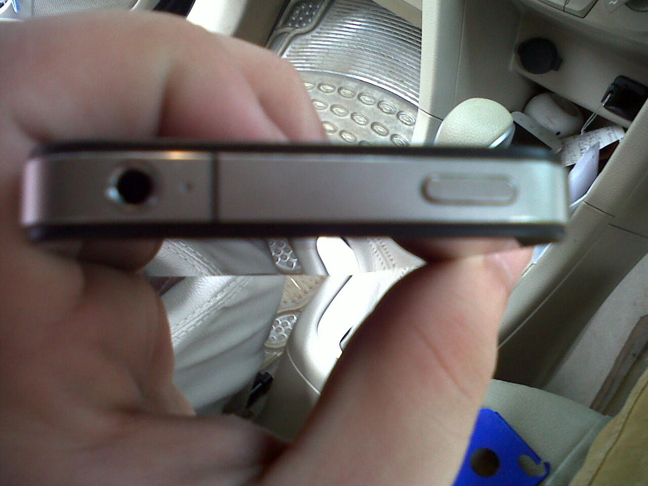 IPHONE 4 16GB MULUS! JUAL CEPAT!!