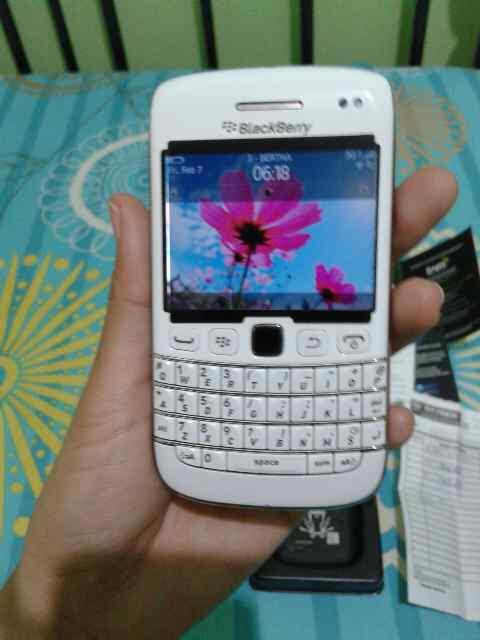 DIJUAL MULUUUS BLACKBERRY ONYX 3 : BELLAGIO WHITE