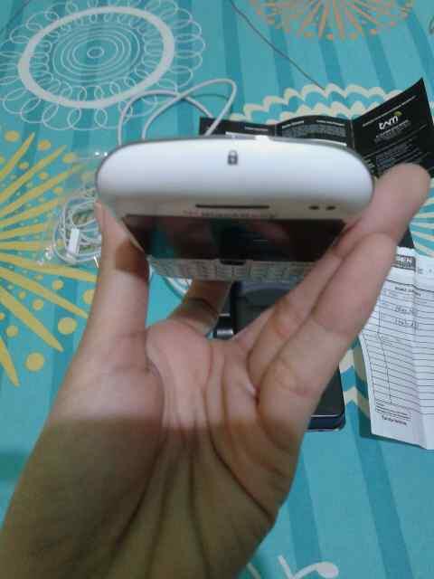 DIJUAL MULUUUS BLACKBERRY ONYX 3 : BELLAGIO WHITE
