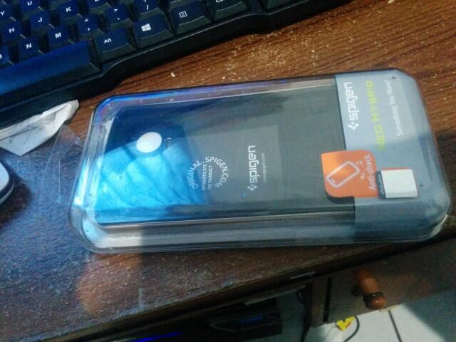 WTS SPIGEN NEO HYBRID CASE ( CHAMPAGNE GOLD ) FOR LG NEXUS 5