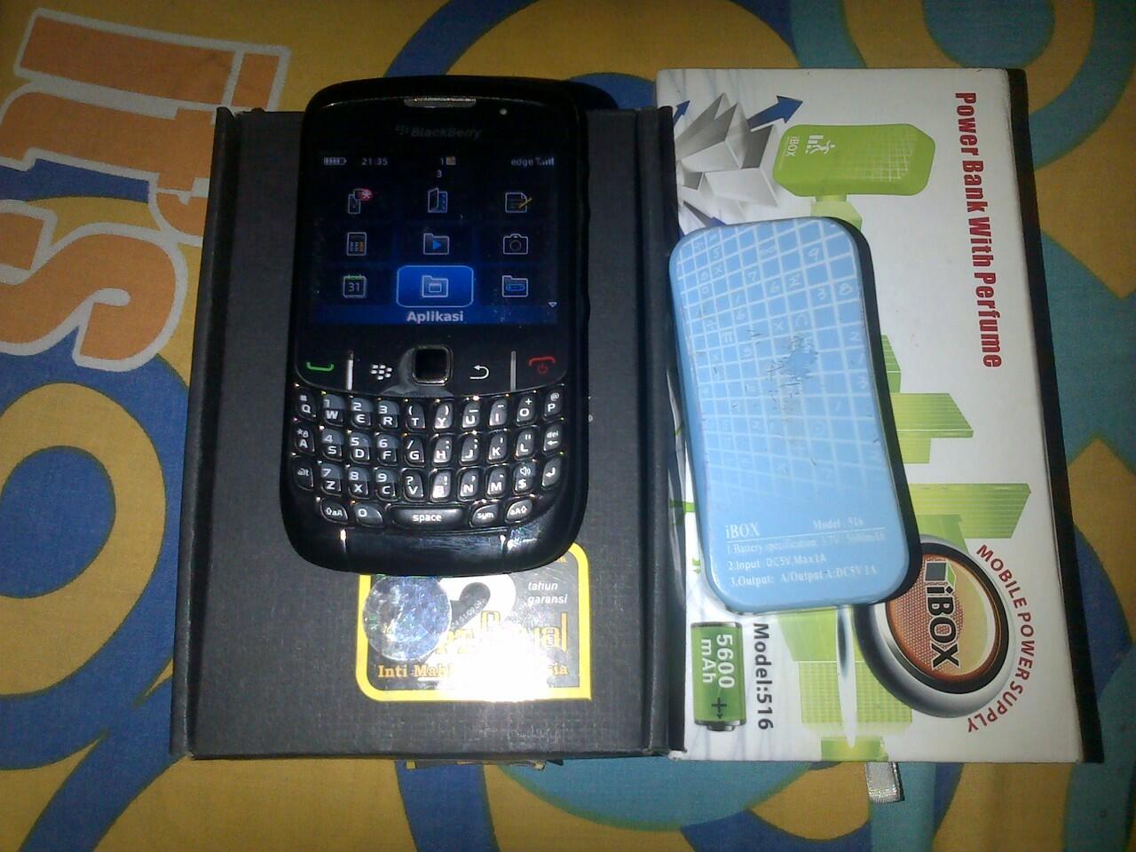 Blackberry Gemini 8520 + Power Bank