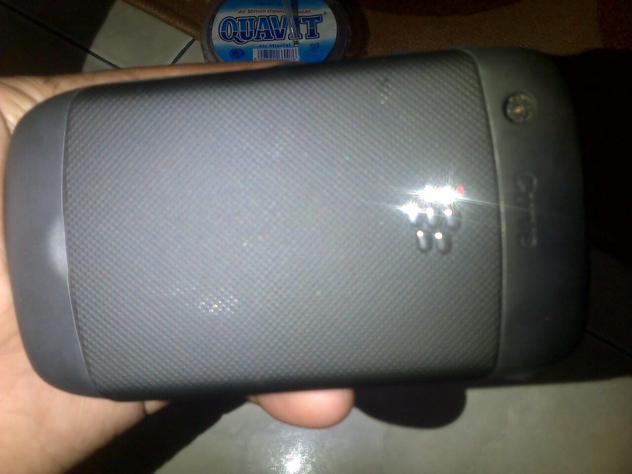 Blackberry Gemini 8520 + Power Bank