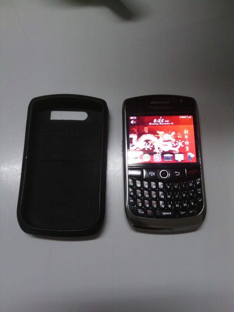 Blacberry Javelin 8900 - BLACK (MULUS, TERAWAT, PIN ANGKA)