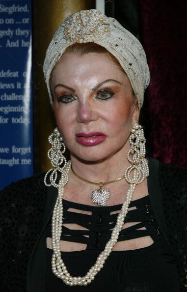 Jackie Stallone, Korban Kecanduan Operasi Plastik
