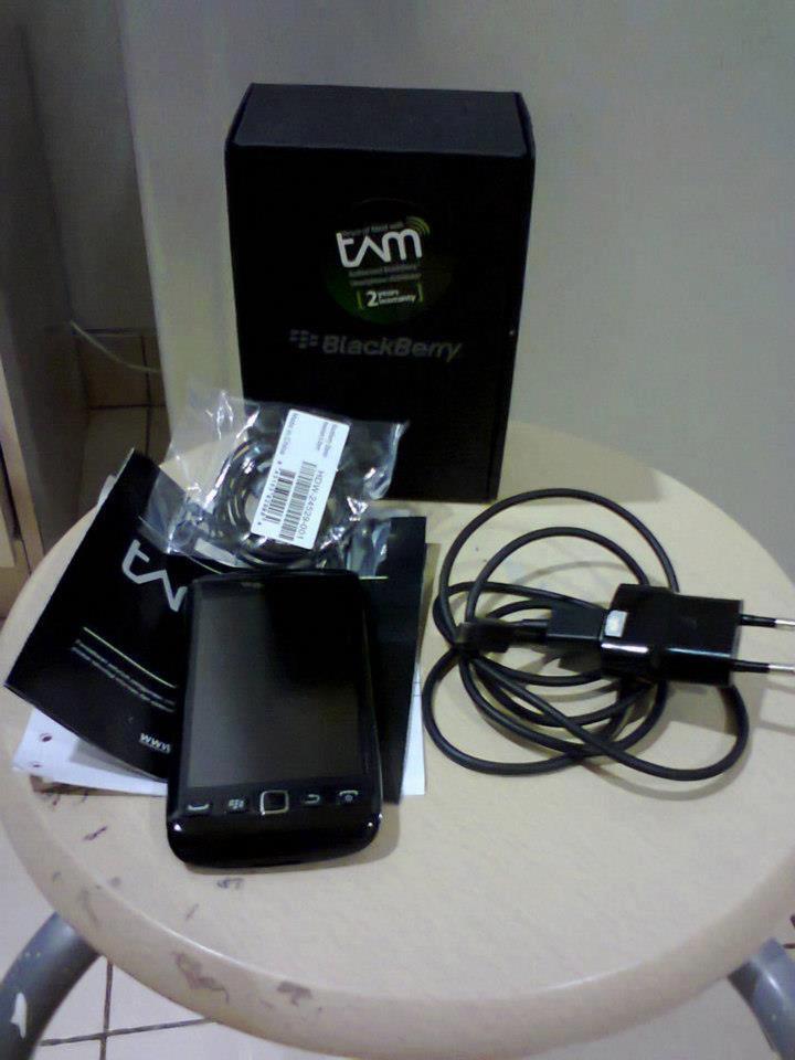 DIJUAL HANPHONE BLACKBERRY MONZA