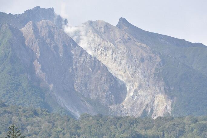  Mitos- Mitos Gunung-Gunung di Sumatera