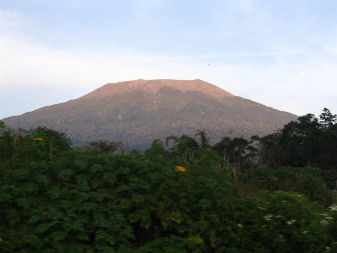  Mitos- Mitos Gunung-Gunung di Sumatera