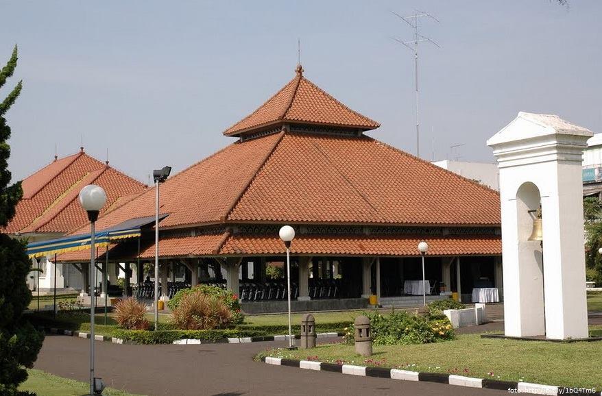 PENDOPO KOTA BANDUNG BOLEH DIPAKAI HAJATAN NIKAH, GRATIS