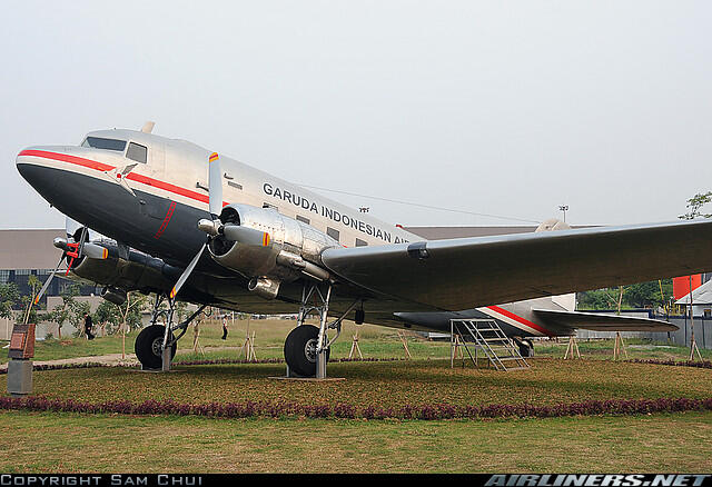 Pesawat Douglas DC-3 &#91;Keren gan&#93;