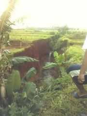 Tanah Retak Di Jepara &quot;ngeri gan....&quot;