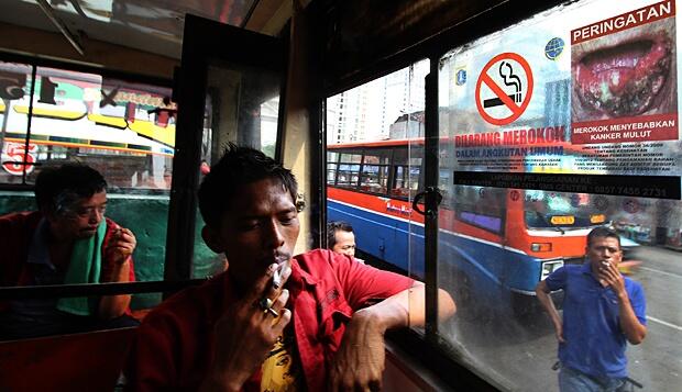 10 Hal yang bikin Agan Menderita dalam Kendaraan Umum