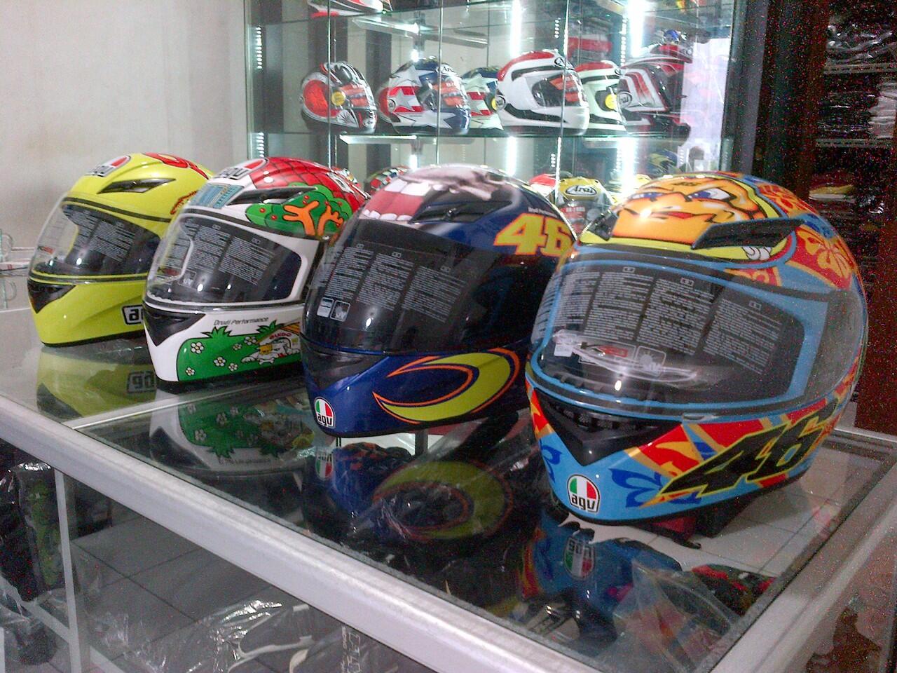 Helmet Arai, HJC, AGV, Nolan, X-Lite, Shoei, KBC, Ozi ( Bandung )